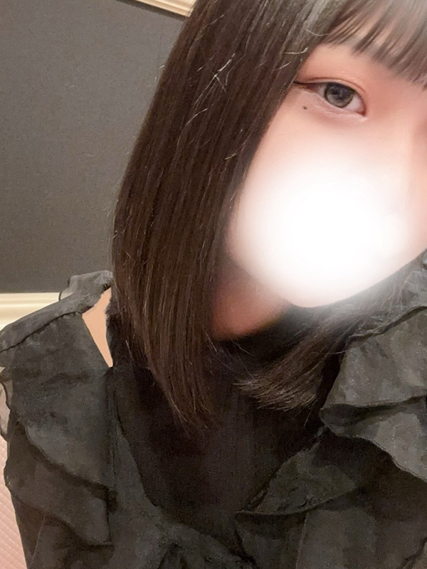 小春かえで
